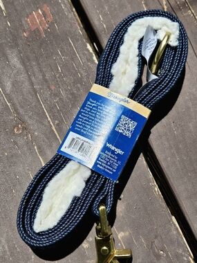 NWT Wrangler Denim 4ft Pet Lead Sherpa Handle